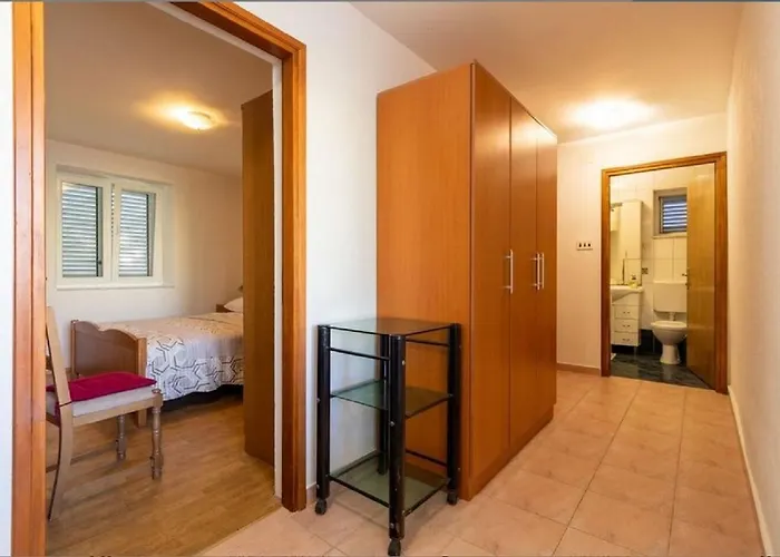 Mir Apartment