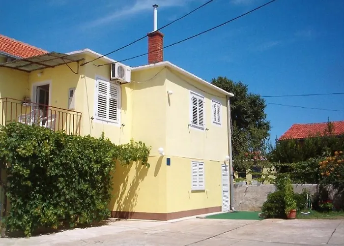 Apartment Mir