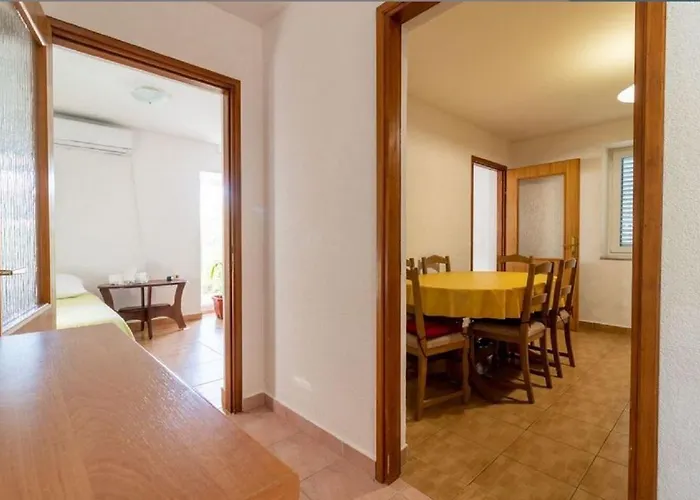 Mir Apartment *