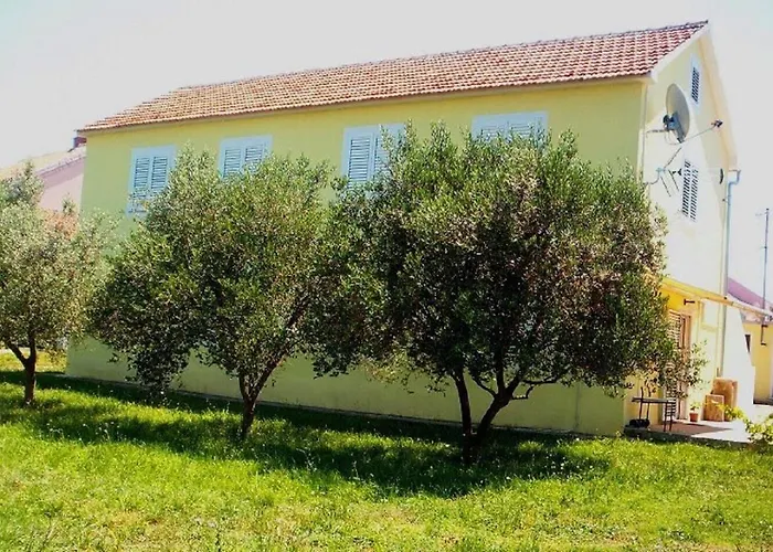 Mir - Garden Terrace