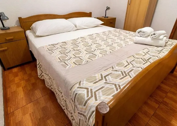 Apartment Mir - Garden Terrace Zaton (Zadar)